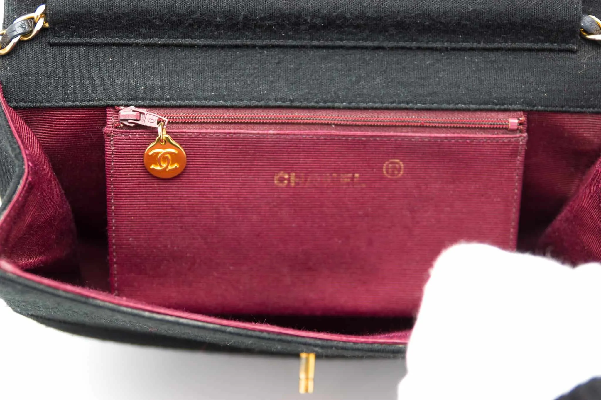Chanel Vintage Black Chevron Handbag 80s - Katheley's