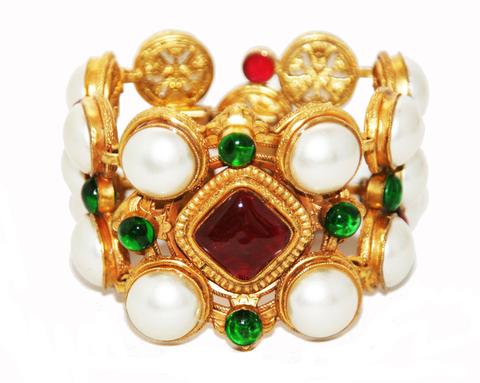 Bomb Product of the Day : Vintage Chanel Jewelry – Fashion Bomb Daily