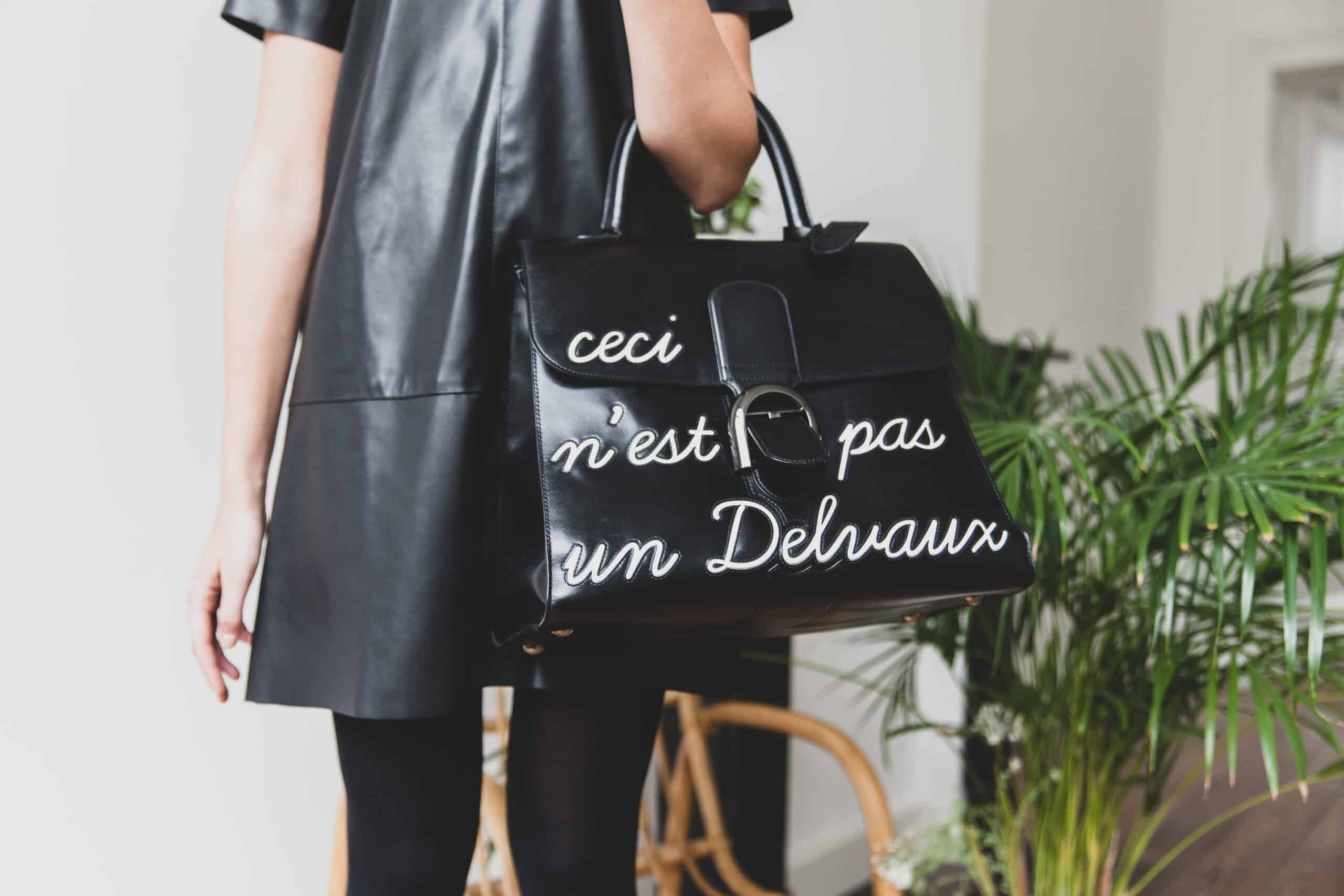 Lot - A Delvaux Brillant black croco vintage handbag, H 23 x 28,5 cm
