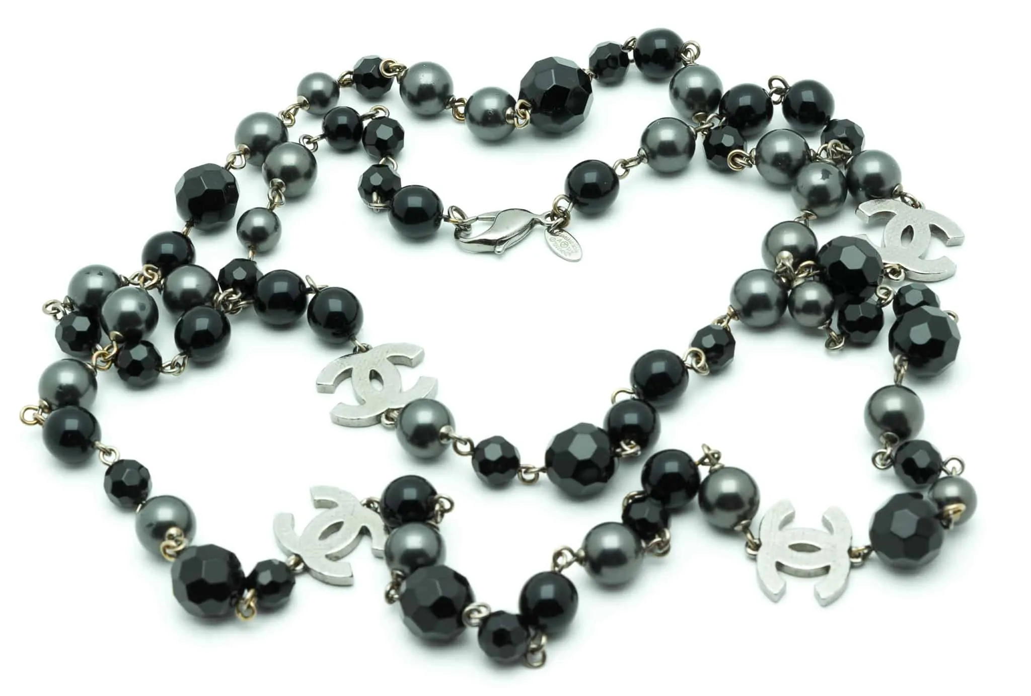 Reserved - Chanel Black Necklace Grey Pearls 2011 - Katheley's