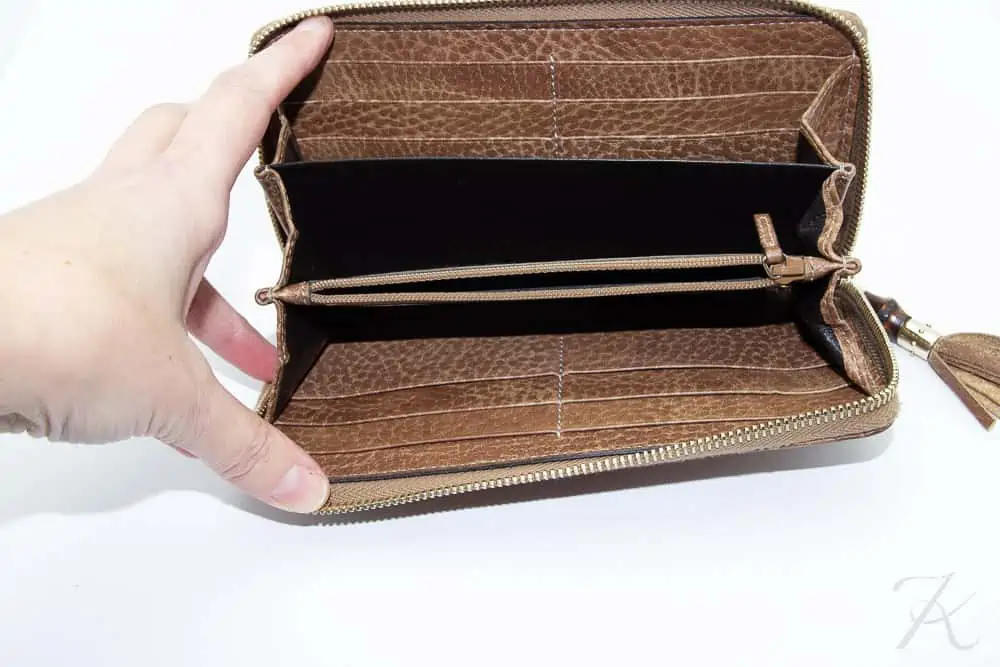 Louis Vuitton Leather Wallet for Sale in Online Auctions